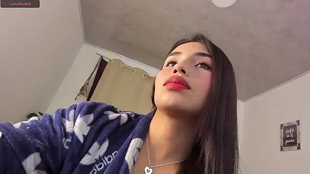 alicia rouusel online show from December 15, 2024, 12:40 am