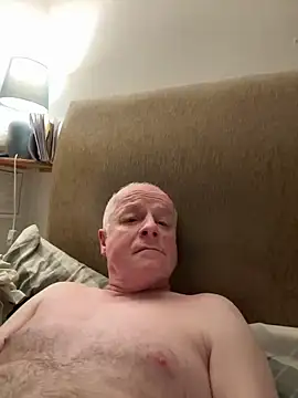 Snapshot of locallad88 chatting on January 19, 2025, 7:37 pm locallad88 online show from January 19, 2025, 7:37 pm
