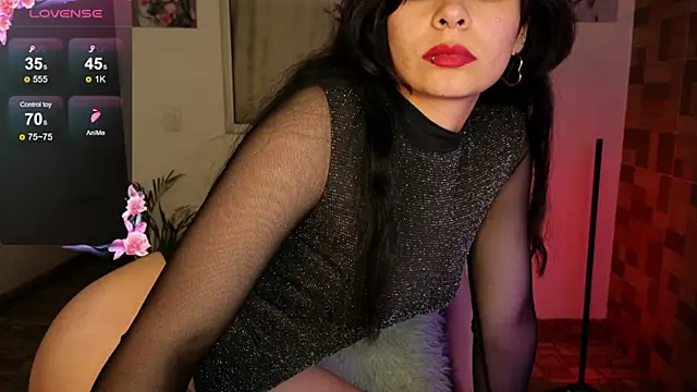 Snapshot of sexyladyy_ chatting on February 20, 2025, 8:06 am sexyladyy online show from February 20, 2025, 8:06 am