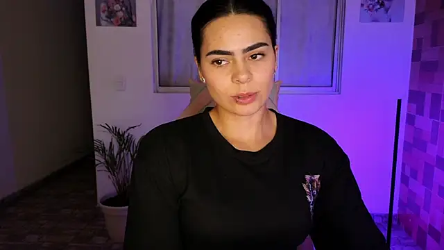 Snapshot of sexyladyy_ chatting on March 3, 2025, 11:14 pm sexyladyy online show from March 3, 2025, 11:14 pm