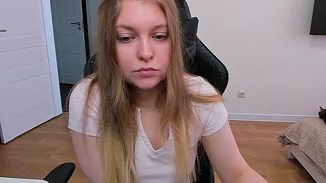 Snapshot of stacy_miracle chatting on February 18, 2026, 10:55 am stacy miracle online show from February 18, 2026, 10:55 am