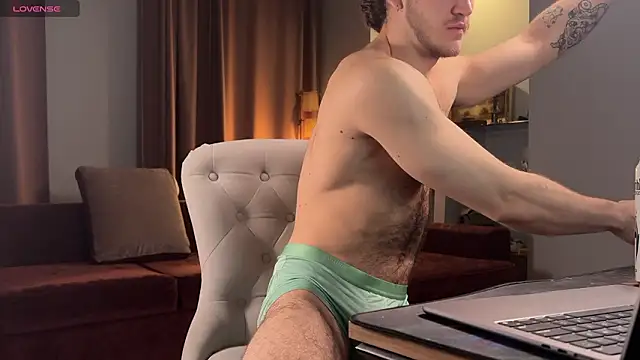 Louis Karlos online show from February 9, 2026, 4:21 am