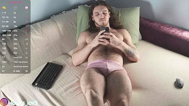 Snapshot of Louis_Karlos chatting on October 9, 2025, 4:02 am Louis Karlos online show from October 9, 2025, 4:02 am