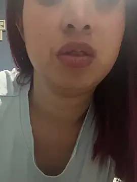 madelaine blosson online show from January 31, 2025, 3:20 am