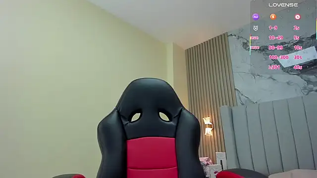 Snapshot of MAGIEVANS1 chatting on October 8, 2025, 12:39 pm MAGIEVANS1 online show from October 8, 2025, 12:39 pm