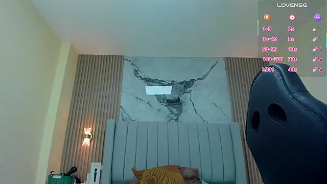 Snapshot of MAGIEVANS1 chatting on October 10, 2025, 12:39 pm MAGIEVANS1 online show from October 10, 2025, 12:39 pm