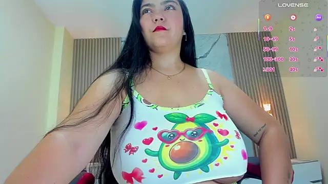 Snapshot of MAGIEVANS1 chatting on October 9, 2025, 12:28 pm MAGIEVANS1 online show from October 9, 2025, 12:28 pm