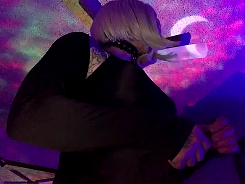 Kik SickSlut88 online show from October 31, 2025, 12:46 pm