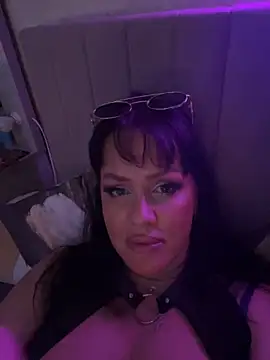 Lolaley2 online show from December 4, 2025, 7:40 am