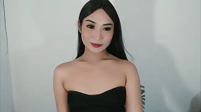 Snapshot of HeartOfAsia- chatting on February 4, 2025, 10:34 pm HeartOfAsia- online show from February 4, 2025, 10:34 pm