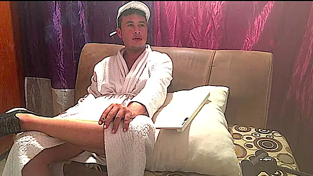 Snapshot of camilovaron chatting on February 6, 2025, 9:17 pm camilovaron online show from February 6, 2025, 9:17 pm