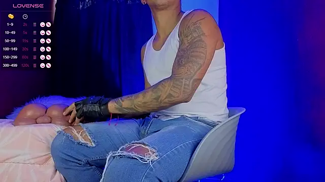 TomLover 12 online show from October 8, 2025, 12:28 pm