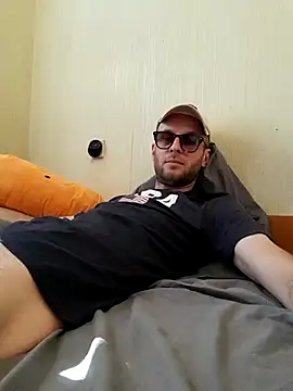 Snapshot of Super4len20 chatting on September 9, 2025, 2:04 pm Super4len20 online show from September 9, 2025, 2:04 pm