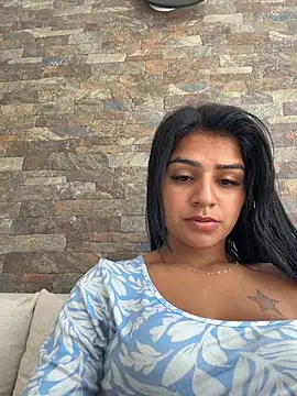 Snapshot of AnnRosse18 chatting on January 8, 2026, 3:29 pm AnnRosse18 online show from January 8, 2026, 3:29 pm