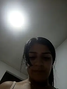 Snapshot of AnnRosse18 chatting on February 12, 2025, 2:56 am AnnRosse18 online show from February 12, 2025, 2:56 am