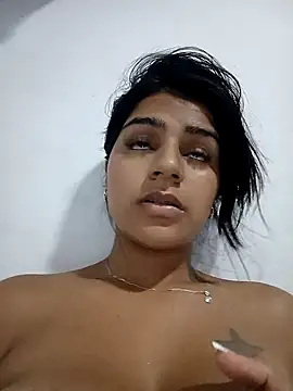 Snapshot of AnnRosse18 chatting on January 22, 2025, 7:24 pm AnnRosse18 online show from January 22, 2025, 7:24 pm