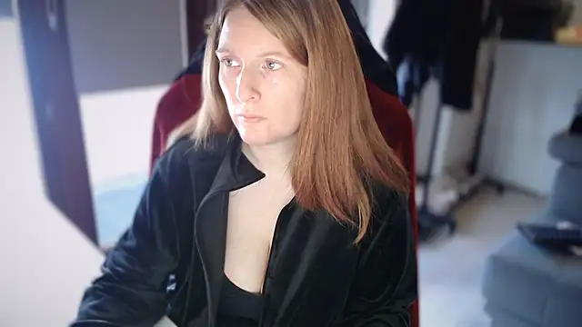 Exotic-Desire online show from February 9, 2026, 8:45 am