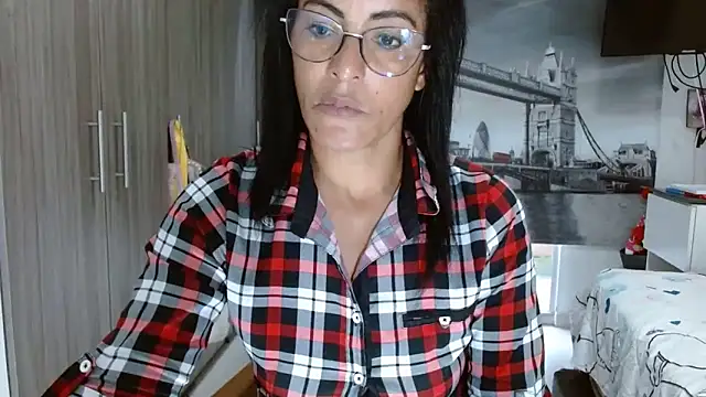 kateleyagrey online show from February 3, 2025, 10:43 pm