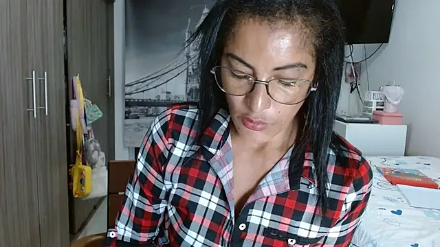 kateleyagrey online show from January 29, 2025, 12:12 am