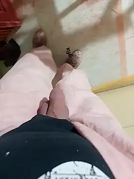 Snapshot of GeilerSchweizer chatting on January 21, 2025, 12:50 pm GeilerSchweizer online show from January 21, 2025, 12:50 pm