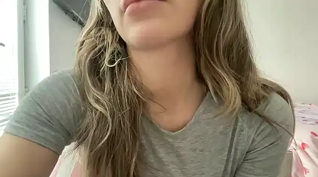 Snapshot of Lillymariee chatting on February 5, 2025, 2:37 pm Lillymariee online show from February 5, 2025, 2:37 pm