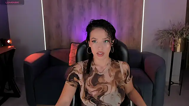 RoseFerrera online show from February 8, 2025, 9:04 pm