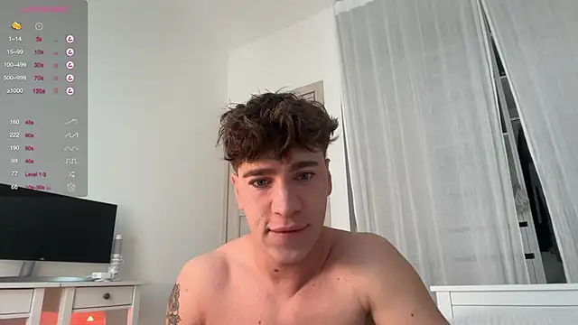 Evan  White  online show from October 5, 2025, 6:04 am