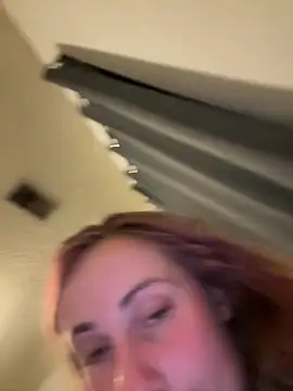 Snapshot of ClumsyLink chatting on October 19, 2025, 8:28 am ClumsyLink online show from October 19, 2025, 8:28 am