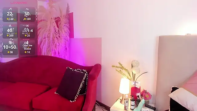 Snapshot of Sofii_Diaz chatting on March 19, 2025, 7:38 pm Sofii Diaz online show from March 19, 2025, 7:38 pm