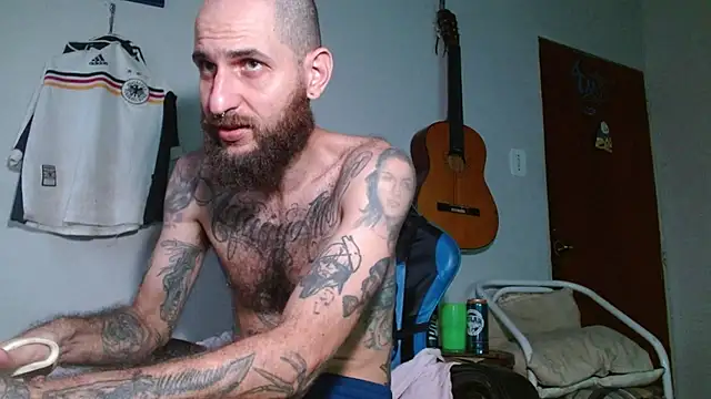 Snapshot of Tatted21xxx chatting on June 25, 2026, 10:37 pm Tatted21xxx online show from June 25, 2026, 10:37 pm