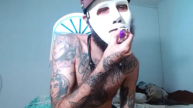 Tatted21xxx online show from October 31, 2025, 2:35 pm