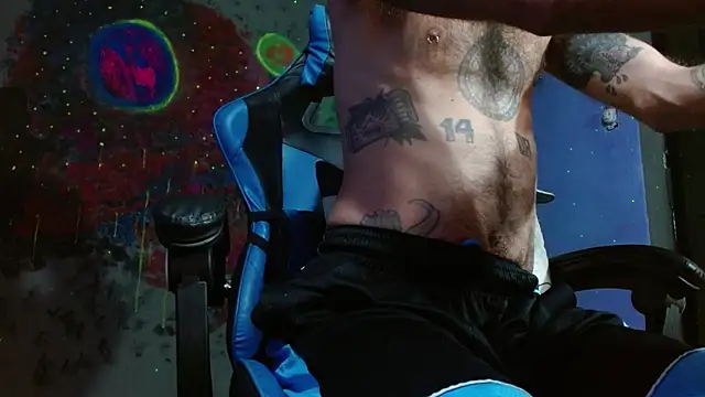 Tatted21xxx online show from February 4, 2025, 5:42 am
