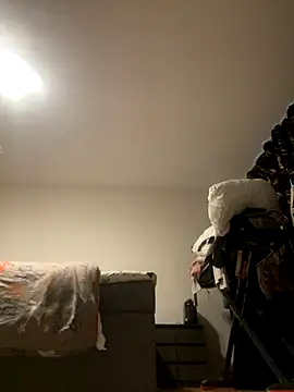 Leontinajov  online show from November 15, 2025, 2:43 pm