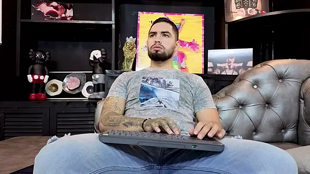 Snapshot of matteosantos chatting on September 19, 2025, 12:09 pm matteosantos online show from September 19, 2025, 12:09 pm