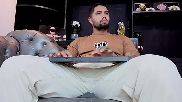 matteosantos online show from November 21, 2025, 12:15 pm