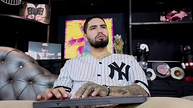 Snapshot of matteosantos chatting on September 27, 2025, 11:38 am matteosantos online show from September 27, 2025, 11:38 am