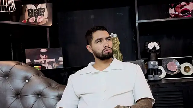 Snapshot of matteosantos chatting on October 13, 2025, 11:45 am matteosantos online show from October 13, 2025, 11:45 am