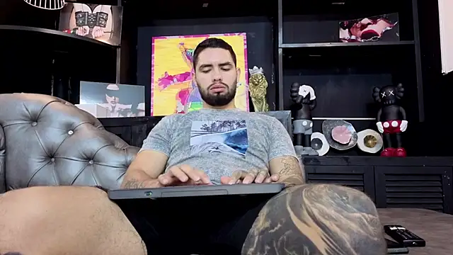 Snapshot of matteosantos chatting on September 25, 2025, 11:49 am matteosantos online show from September 25, 2025, 11:49 am