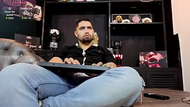 matteosantos online show from November 10, 2025, 11:48 am