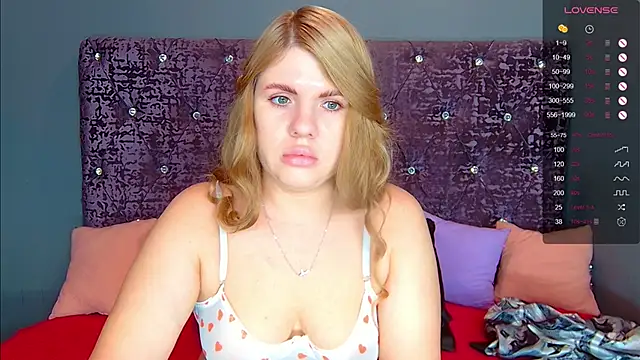 NoraBigAss online show from October 22, 2025, 12:10 am