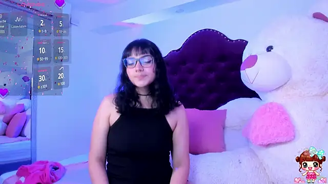 lucyycy online show from January 20, 2025, 4:43 am