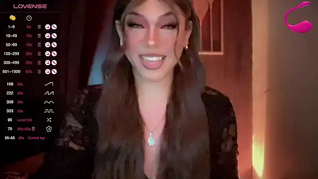 Snapshot of madam_agnes1 chatting on October 25, 2025, 2:17 pm madam agnes1 online show from October 25, 2025, 2:17 pm