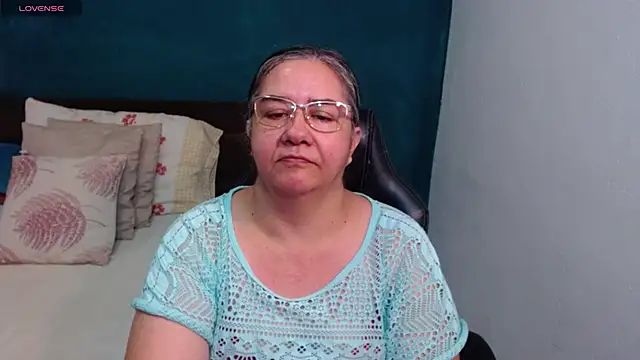 scaelettdubois online show from May 28, 2026, 1:57 am