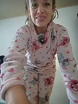 sexymarilyncolombia online show from February 15, 2026, 11:42 am