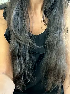 Snapshot of SHARONRodrig chatting on September 27, 2025, 3:51 pm SHARONRodrig online show from September 27, 2025, 3:51 pm