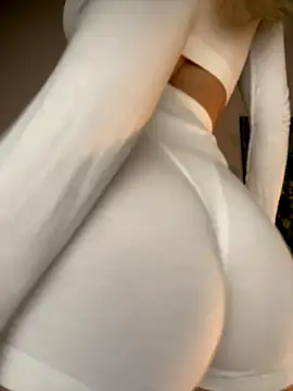 Snapshot of MariaTull chatting on October 12, 2025, 7:15 pm MariaTull online show from October 12, 2025, 7:15 pm