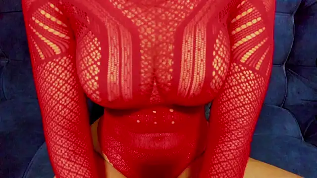 Snapshot of tiffanystonne chatting on October 4, 2025, 1:45 pm tiffanystonne online show from October 4, 2025, 1:45 pm