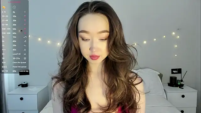 Snapshot of _luna_022 chatting on October 3, 2025, 4:25 am  luna 022 online show from October 3, 2025, 4:25 am