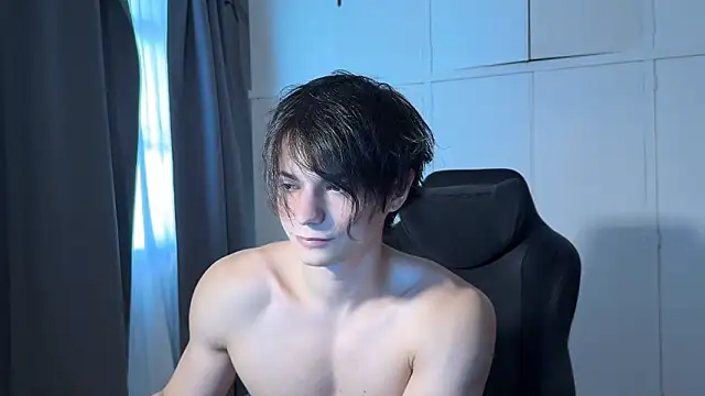 SasukeUhchiaa online show from February 7, 2026, 8:50 pm