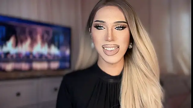 Ts glamxxxx online show from April 6, 2026, 1:01 am